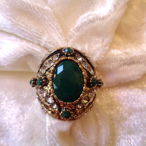 STUNING HAND MADE VINTAGE RING SIZE 9 - Picture 4 of 4